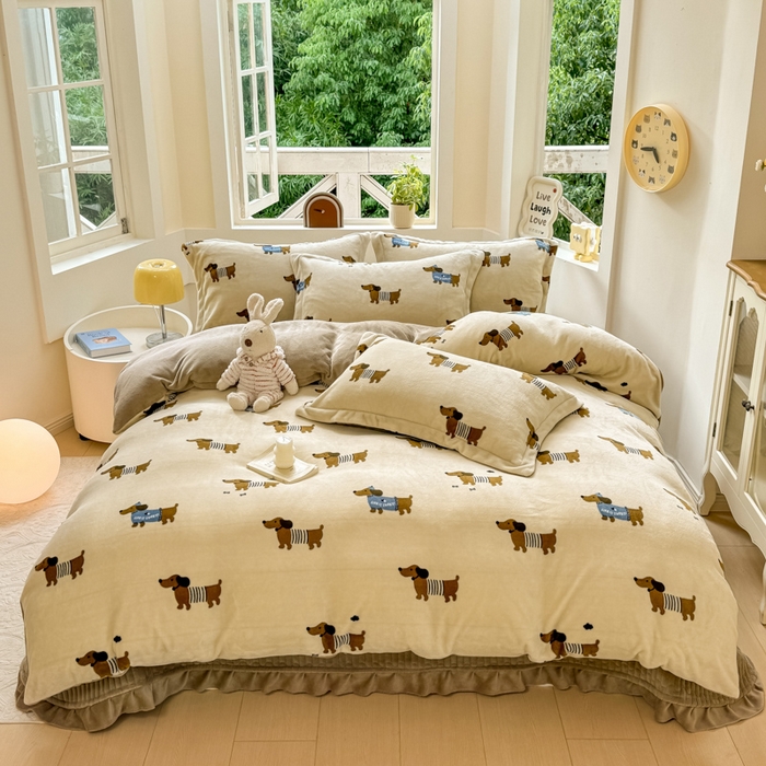 91家纺网 家纺一手货源 找家纺 梦可莱家居 2024秋冬牛奶绒韩系ins印花床盖四件套 跳跳狗