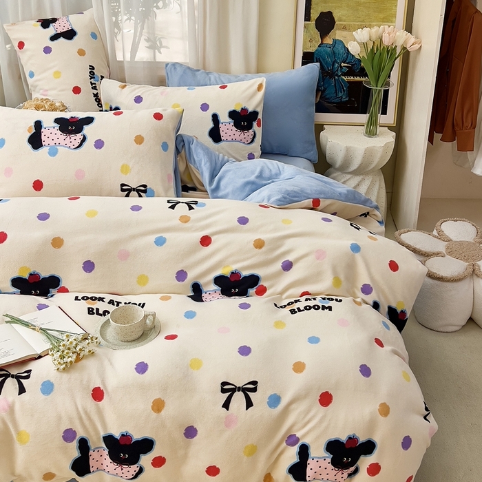 91家纺网 家纺一手货源 找家纺 美派工厂店 2024新款牛奶绒印花四件套 波点狗