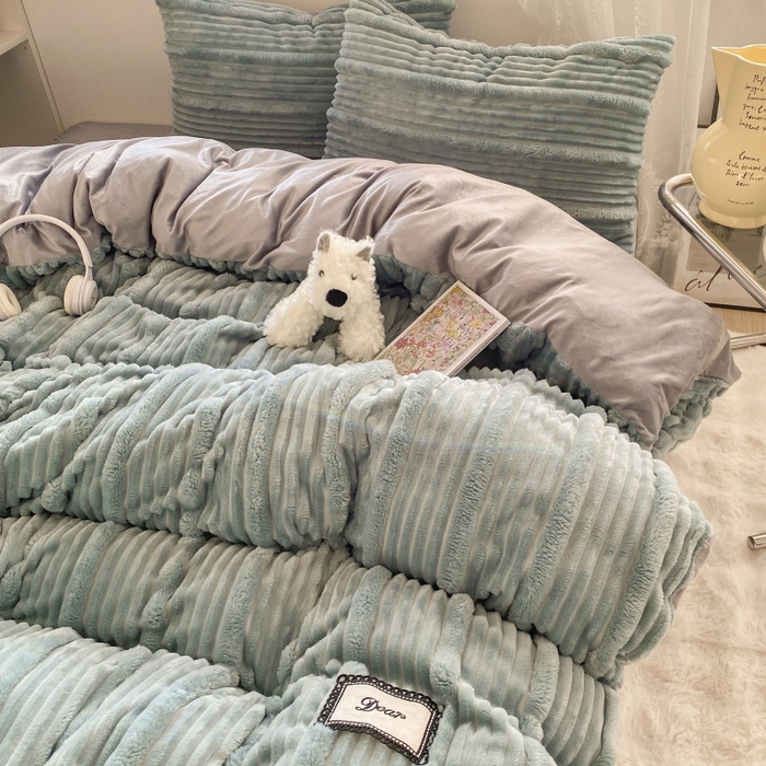 91家纺网 家纺一手货源 找家纺 2025新款秋冬澳密绒保暖四件套-雪瑞系列 雪瑞-蓝色