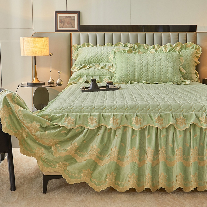 91家纺网 家纺一手货源 找家纺 虹星家纺 2024新款可拆卸宝宝绒夹棉床裙三件套-盛世芳华 盛世芳华 果绿