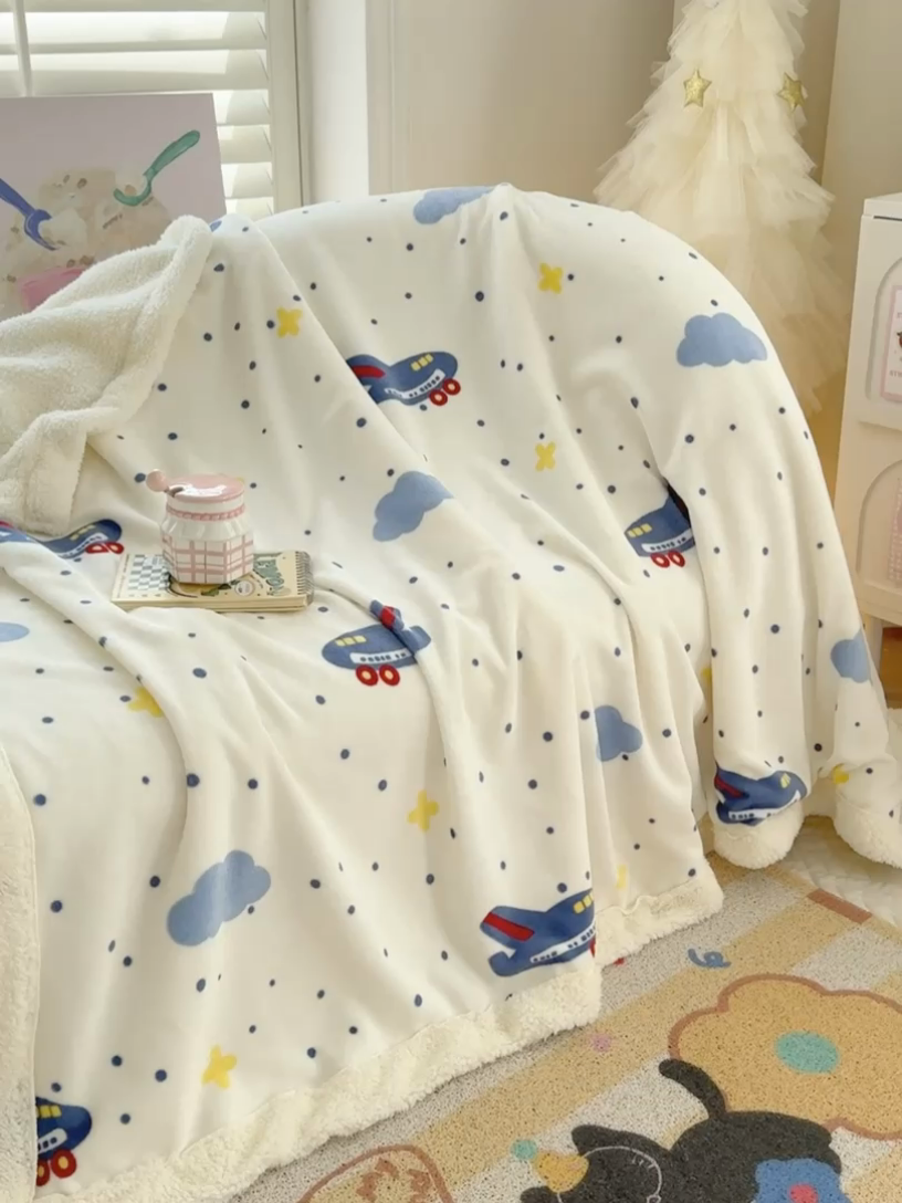 91家纺网 家纺一手货源 找家纺 我心家纺 2024新款高克重羊羔绒毛毯毯子 小飞机