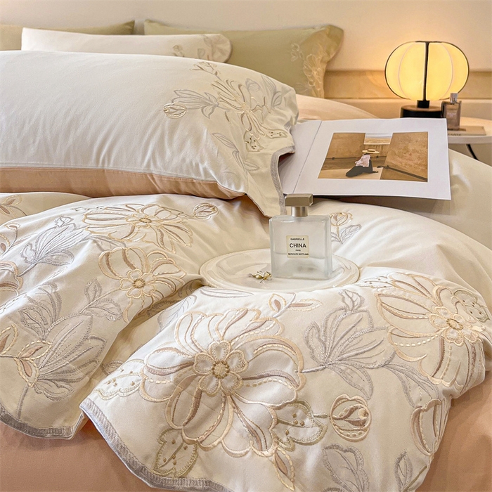 91家纺网 家纺一手货源 找家纺 艾莱家纺 2024新款A类新疆长绒棉加厚柔顺磨毛四件套-烂漫花开（风格二） 花开烂漫-白鹭