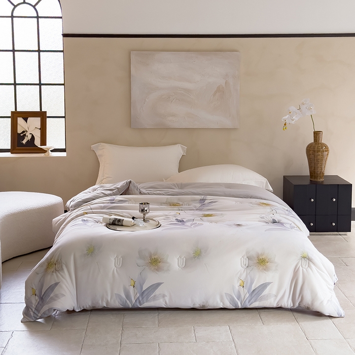 91家纺网 家纺一手货源 找家纺 丽卡家纺（原丽卡家纺） 2024新款7A抗菌艾阳棉提绒春秋被冬被子被芯 晨露芳华春秋被