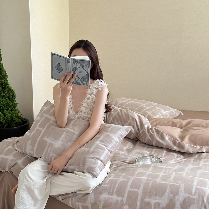 91家纺网 家纺一手货源 找家纺 2024新款全棉水洗提花工艺四件套-空间 空间驼