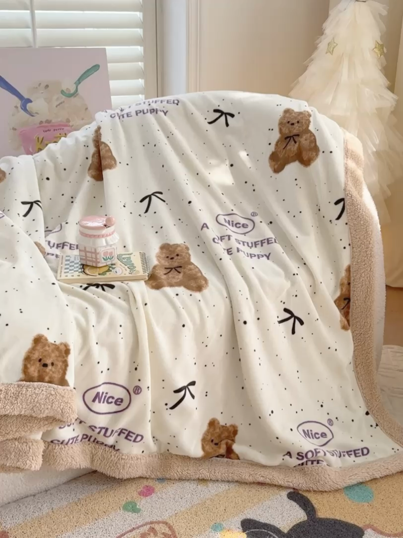 91家纺网 家纺一手货源 找家纺 我心家纺 2024新款高克重羊羔绒毛毯毯子 绅士小熊