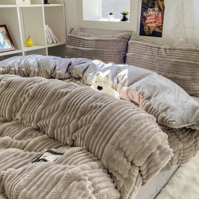 91家纺网 家纺一手货源 找家纺 2025新款秋冬澳密绒保暖四件套-雪瑞系列 雪瑞-灰色