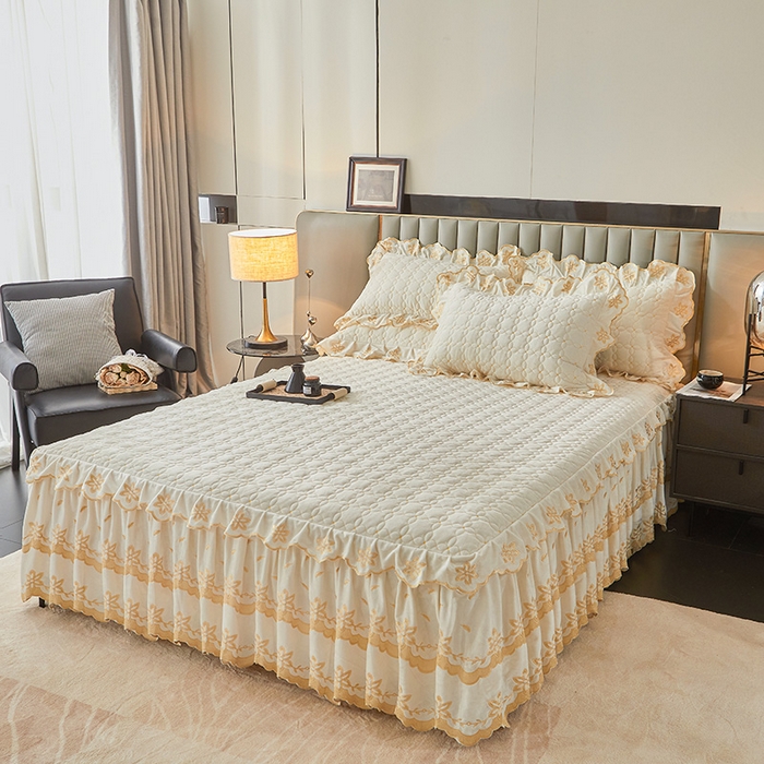 91家纺网 家纺一手货源 找家纺 虹星家纺 2024新款可拆卸宝宝绒夹棉床裙三件套-盛世芳华 盛世芳华 奶白