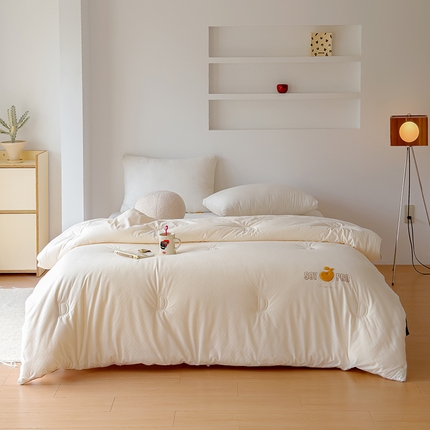 （总）丽卡家纺（原丽卡家纺） 2024新款7A抗菌澳棉拉绒提花魅朵春秋被子被芯