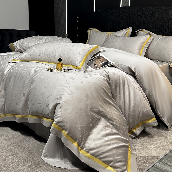 91家纺网 家纺一手货源 找家纺 2024新款轻奢双拼角全棉提花四件套 大牌恋曲-高级灰