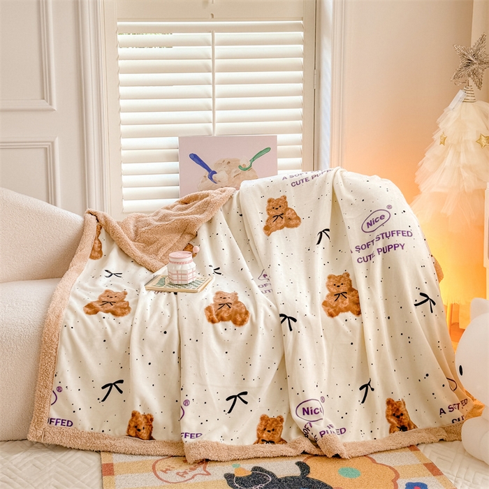 91家纺网 家纺一手货源 找家纺 我心家纺 2024新款高克重羊羔绒毛毯毯子 绅士小熊