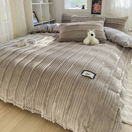 91家纺网 家纺一手货源 找家纺 2025新款秋冬澳密绒保暖四件套-雪瑞系列 雪瑞-灰色