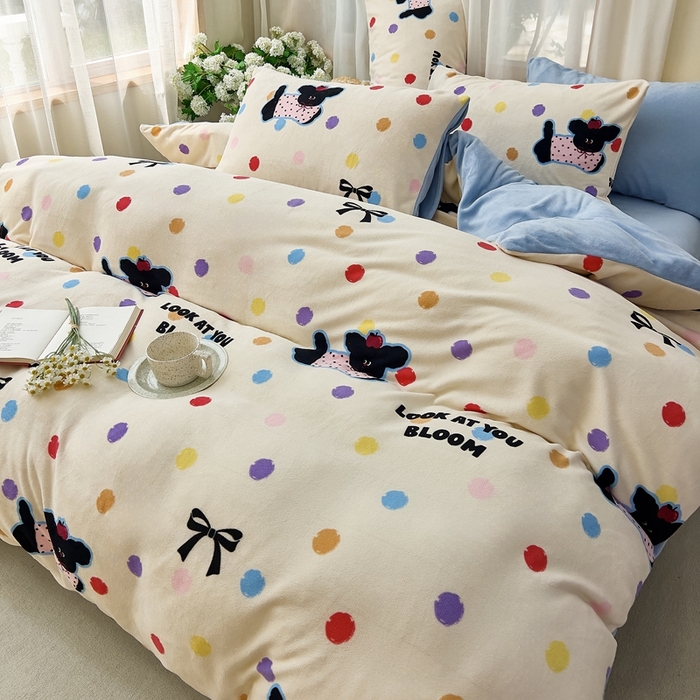 91家纺网 家纺一手货源 找家纺 美派工厂店 2024新款牛奶绒印花四件套 波点狗