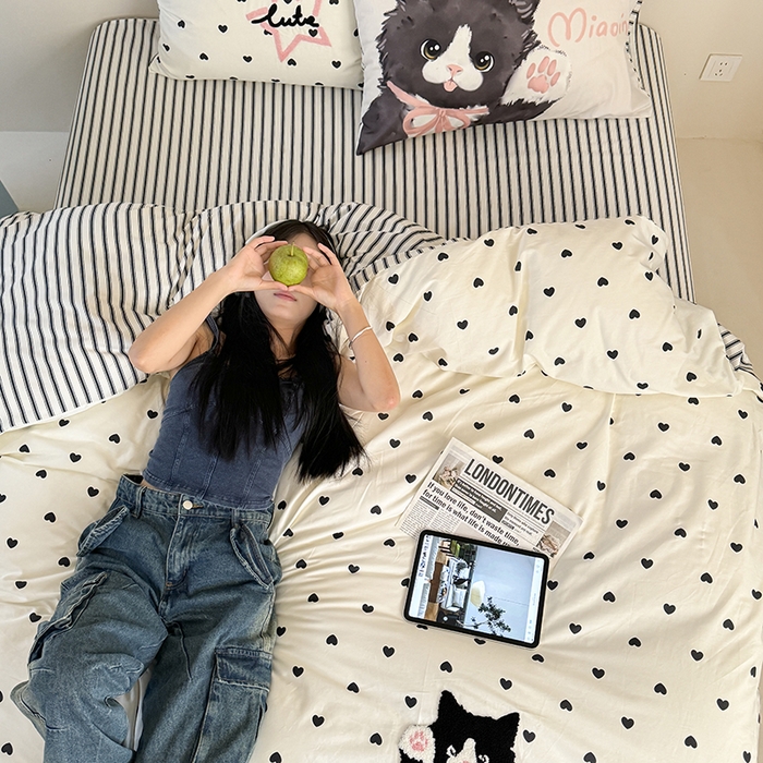 91家纺网 家纺一手货源 找家纺 2024新款全棉数码毛巾绣ins系列四件套 奶牛猫