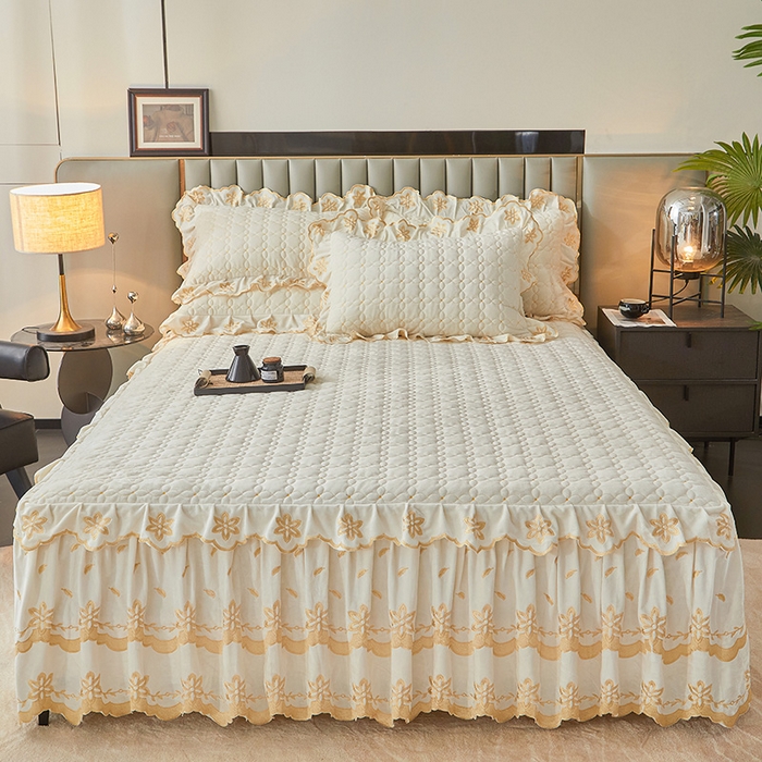 91家纺网 家纺一手货源 找家纺 虹星家纺 2024新款可拆卸宝宝绒夹棉床裙三件套-盛世芳华 盛世芳华 奶白