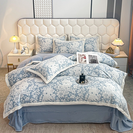 91家纺网 家纺一手货源 找家纺 （总）芷卧 2025新款高克重立体雕花牛奶绒床单款四件套