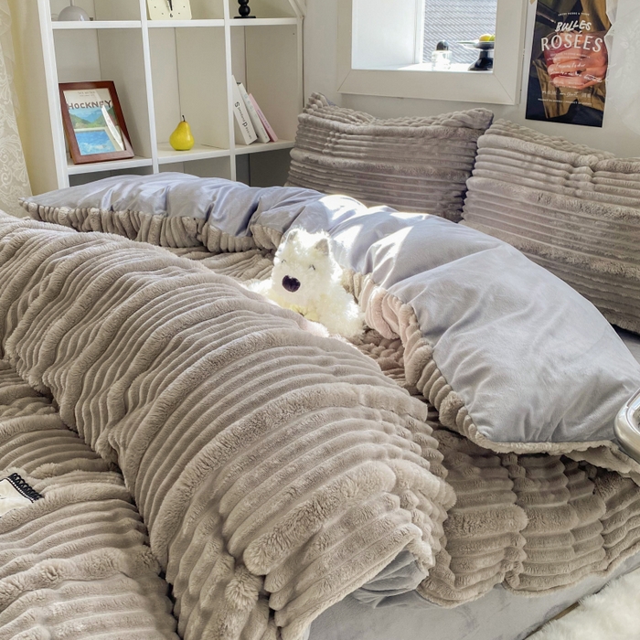 91家纺网 家纺一手货源 找家纺 2025新款秋冬澳密绒保暖四件套-雪瑞系列 雪瑞-灰色