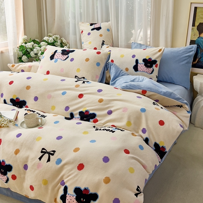 91家纺网 家纺一手货源 找家纺 美派工厂店 2024新款牛奶绒印花四件套 波点狗