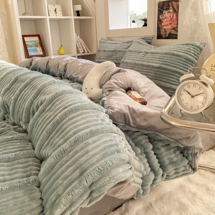 91家纺网 家纺一手货源 找家纺 2025新款秋冬澳密绒保暖四件套-雪瑞系列 雪瑞-蓝色