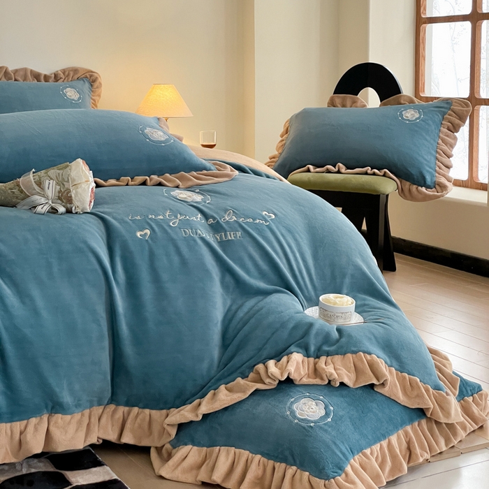 91家纺网 家纺一手货源 找家纺 （总）露梦家纺 2025新款A类双面木耳花边加厚保暖牛奶绒刺绣款四件套-繁花系列（提供买家秀）