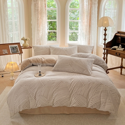 91家纺网 家纺一手货源 找家纺 （总）大元 2025新款A类立体雕花牛奶绒四件套