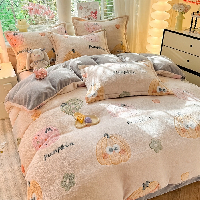 91家纺网 家纺一手货源 找家纺 妖妖家纺 2024新款加厚雪花绒印花单品三件套四件套 俏皮南瓜