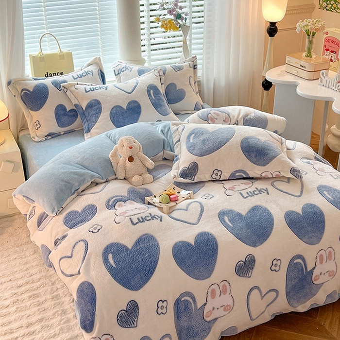 91家纺网 家纺一手货源 找家纺 妖妖家纺 2024新款加厚雪花绒印花单品三件套四件套 蓝心小兔