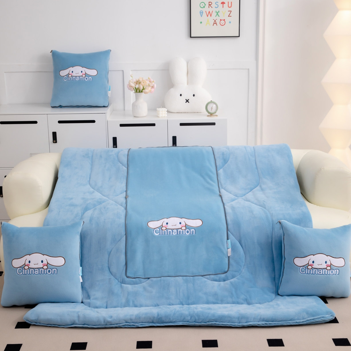 91家纺网 家纺一手货源 找家纺 2024新款三丽欧牛奶绒抱枕被 玉桂狗