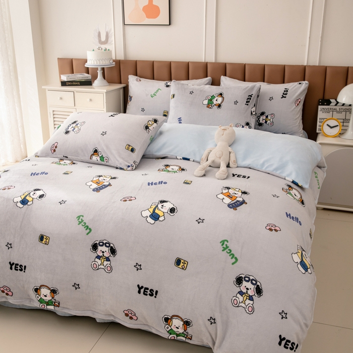 91家纺网 家纺一手货源 找家纺 乐居坊 2024新款高克重牛奶绒印花保暖四件套 欢乐小狗