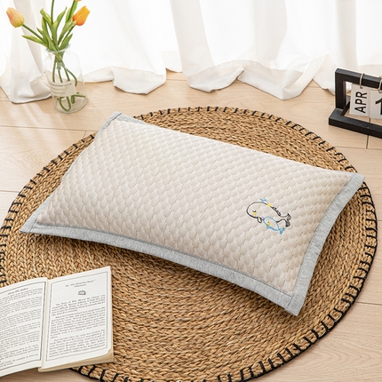 91家纺网 家纺一手货源 找家纺 （总）织布人 2024新款荞麦枕夏季凉感冰豆豆儿童学生宿舍荞麦枕幼儿园午睡枕