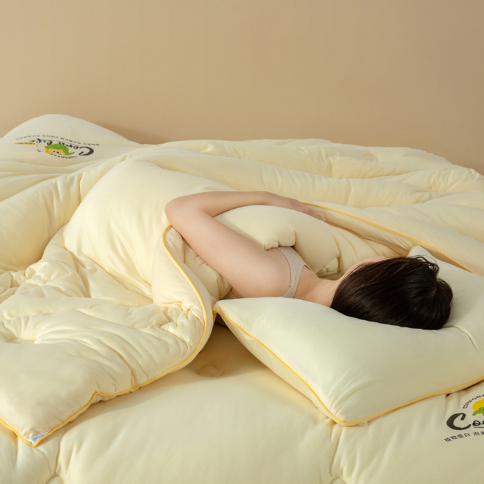 91家纺网 家纺一手货源 找家纺 慕尚家纺 2025新款玉米纤维针织棉被 玉米黄