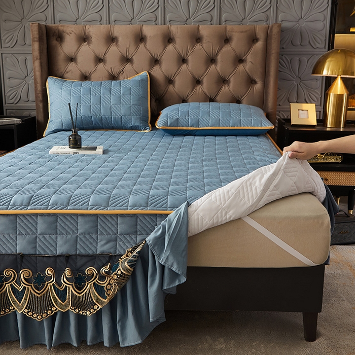 91家纺网 家纺一手货源 找家纺 锦逸家居 2024新款加厚磨毛轻奢夹棉床裙床笠三件套系列 佳人-宾利蓝