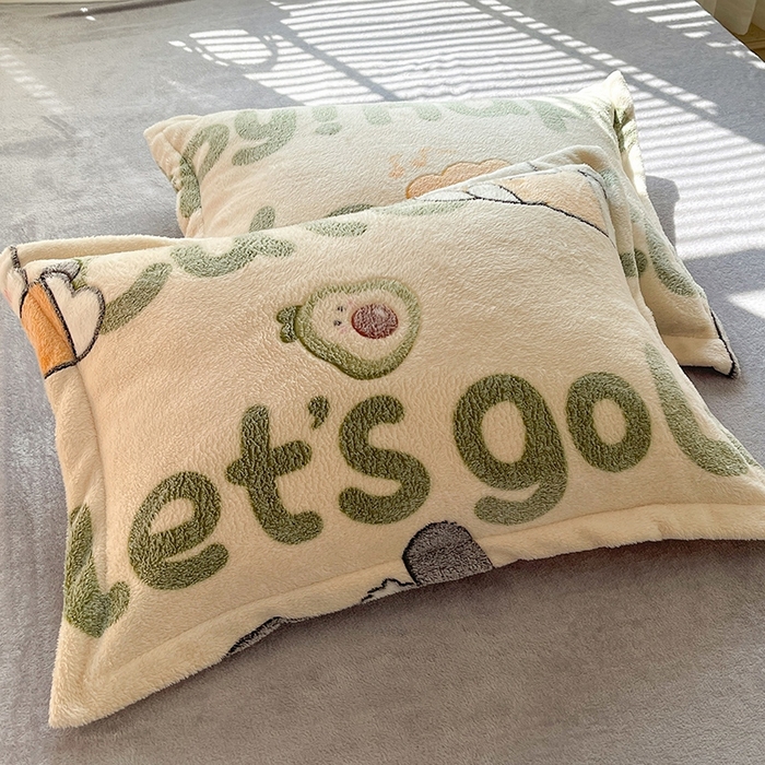 91家纺网 家纺一手货源 找家纺 妖妖家纺 2024新款加厚雪花绒印花单品三件套四件套 可爱俏耳狗