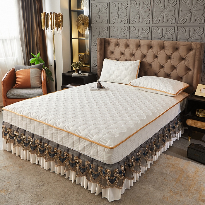 91家纺网 家纺一手货源 找家纺 锦逸家居 2024新款加厚磨毛轻奢夹棉床裙床笠三件套系列 佳人-米白