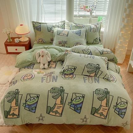 91家纺网 家纺一手货源 找家纺 妖妖家纺 2024新款加厚雪花绒印花单品三件套四件套 星际大战