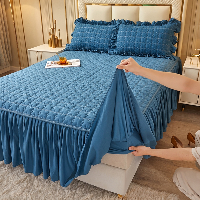 91家纺网 家纺一手货源 找家纺 锦逸家居 2024新款可拆卸包边夹棉磨毛花边两用床裙床笠两用-优雅 优雅-雾霾蓝