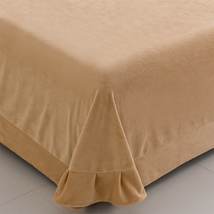 91家纺网 家纺一手货源 找家纺 一左一右 2024秋冬新款全消光高克重保暖加厚卡通拼接毛巾绣花牛奶绒四件套（提供买家秀） 熊猫集会-卡其驼