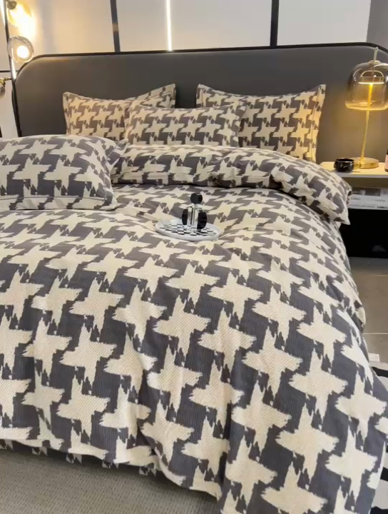 91家纺网 家纺一手货源 找家纺 大吉  2024新款加厚喷气全棉磨毛被套 墨菲