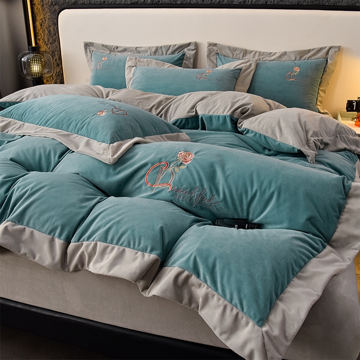 91家纺网 家纺一手货源 找家纺 2024新款加厚保暖A类婴儿绒四件套-朵拉系列 朵拉-马尔斯绿+星空灰