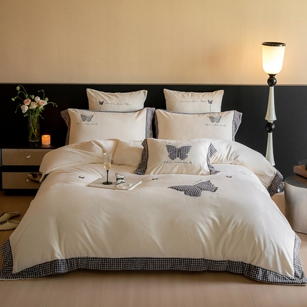 91家纺网 家纺一手货源 找家纺 （总）FORTWO家纺2024新款230G牛奶绒拼角款四件套-许愿蝶