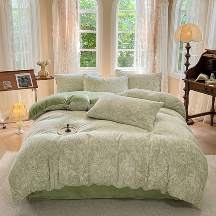 91家纺网 家纺一手货源 找家纺 （总）大元 2025新款A类立体雕花牛奶绒四件套