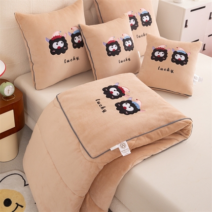 91家纺网 家纺一手货源 找家纺 （总）2024新款牛奶绒动物乐园抱枕被