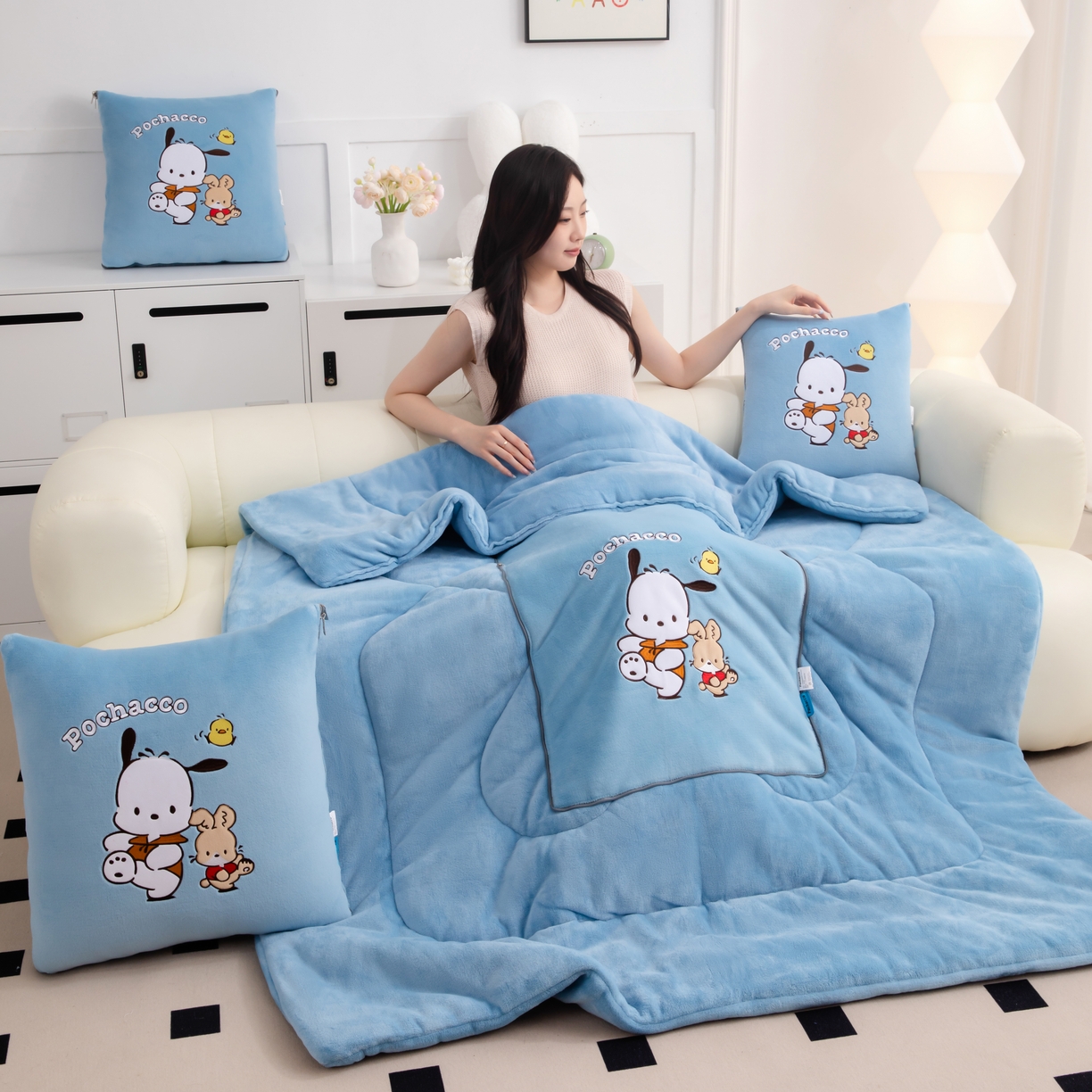 91家纺网 家纺一手货源 找家纺 2024新款三丽欧牛奶绒抱枕被 帕恰狗-蓝