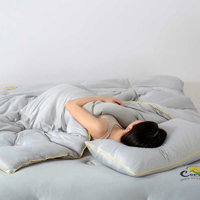 91家纺网 家纺一手货源 找家纺 慕尚家纺 2025新款玉米纤维针织棉被 玉米灰