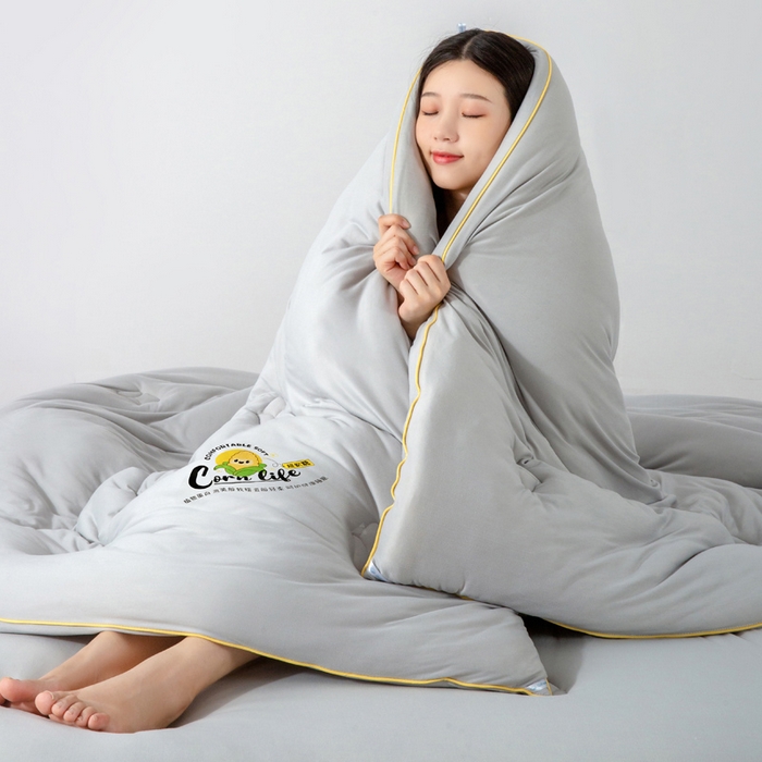 91家纺网 家纺一手货源 找家纺 慕尚家纺 2025新款玉米纤维针织棉被 玉米灰