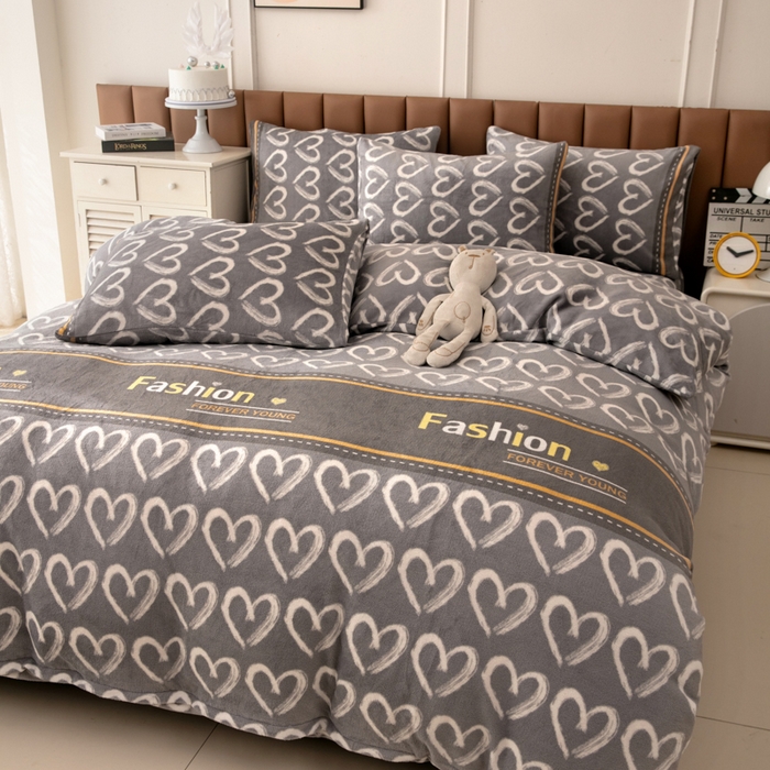 91家纺网 家纺一手货源 找家纺 乐居坊 2024新款高克重牛奶绒印花保暖四件套 巴赫旧约