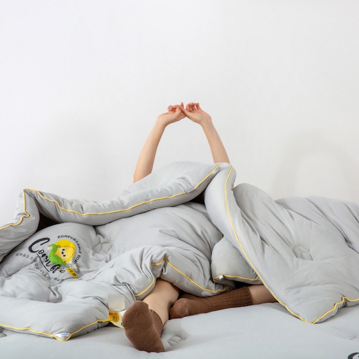 91家纺网 家纺一手货源 找家纺 慕尚家纺 2025新款玉米纤维针织棉被 玉米灰