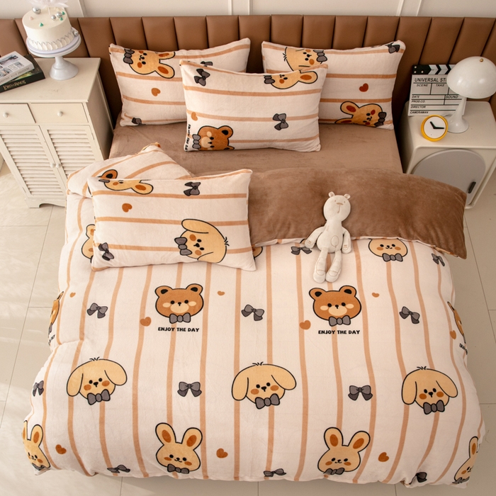 91家纺网 家纺一手货源 找家纺 乐居坊 2024新款高克重牛奶绒印花保暖四件套 绅士伙伴