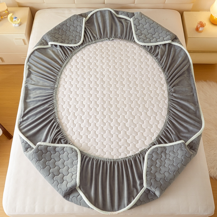 91家纺网 家纺一手货源 找家纺 雪云美 2024冬季新款加厚牛奶绒夹棉床笠三件套A类大豆床垫保护套纯色 牛奶绒--帝灰