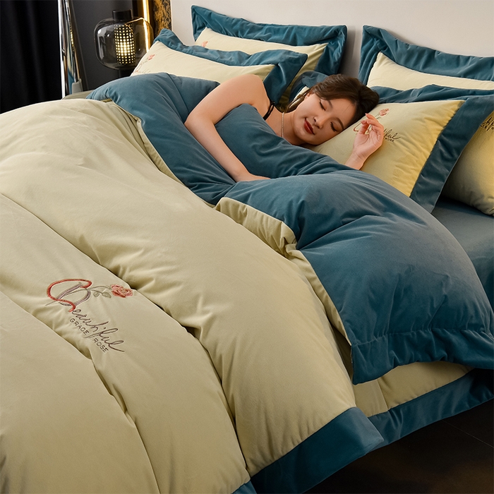 91家纺网 家纺一手货源 找家纺 2024新款加厚保暖A类婴儿绒四件套-朵拉系列 朵拉-牛油果绿+深湖绿