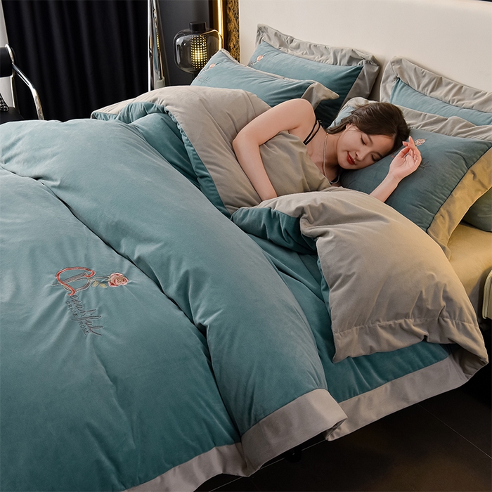 91家纺网 家纺一手货源 找家纺 2024新款加厚保暖A类婴儿绒四件套-朵拉系列 朵拉-马尔斯绿+星空灰